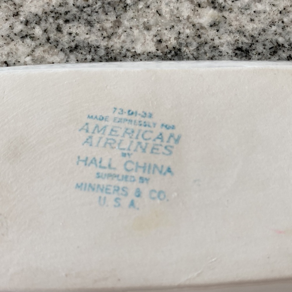 Set of 2 White Rectangular Hall China American Airlines 1st Class Ceramic Dishes - Picture 3 of 3